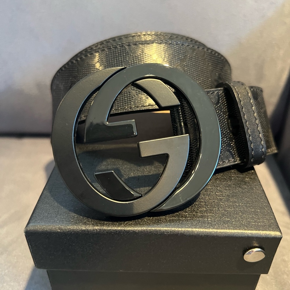 NWT Authentic Gucci Imprime Monogram with Black GG Buckle Belt